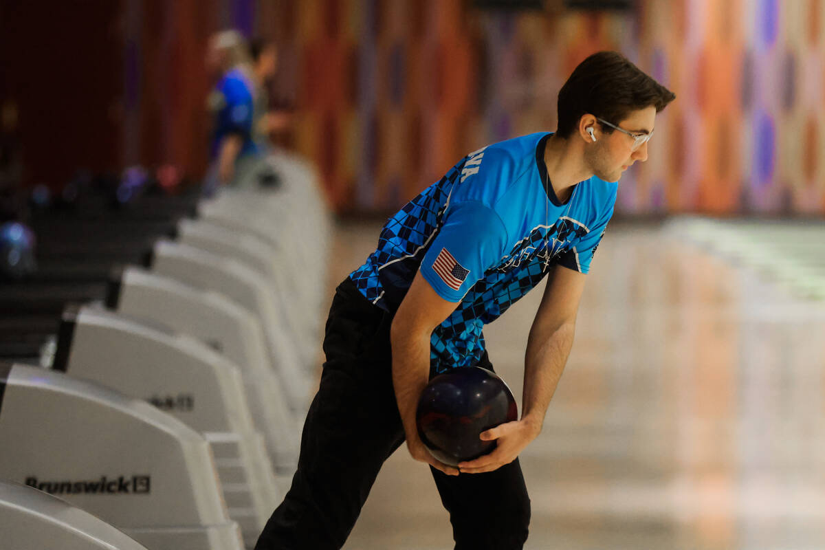 Centennial bowler Tyler Castronova readies his ball during high school bowling individual state ...