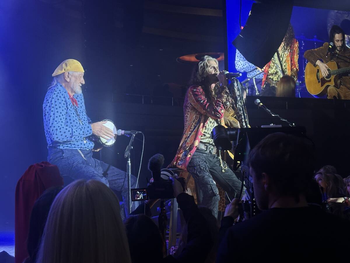 Steven Tyler of Aerosmith and Mick Fleetwood perform at Janie's Fund charity show on Sunday, Fe ...