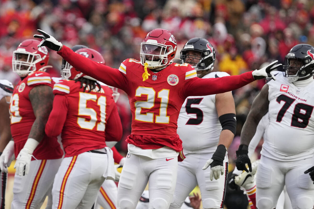 Kansas City Chiefs defensive back Jaden Hicks (21) reacts to a missed field goal attempt by Hou ...