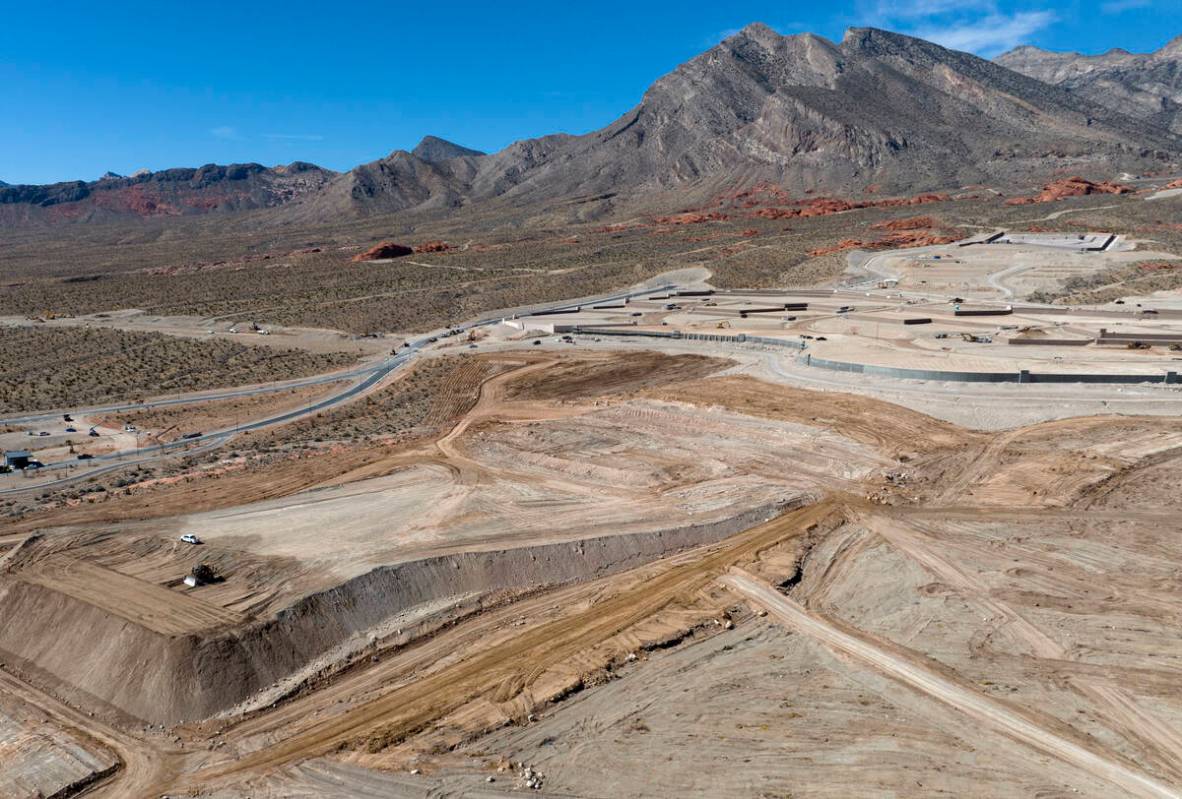 Development of a new luxury housing project a few miles from the Summerlin Parkway-215 Beltway ...