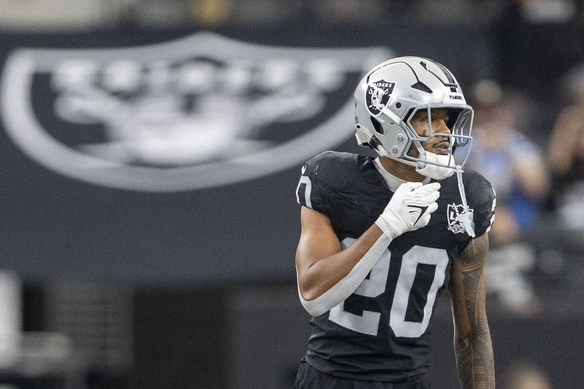 Raiders safety Isaiah Pola-Mao (20) prepares to defend against the Los Angeles Chargers during ...