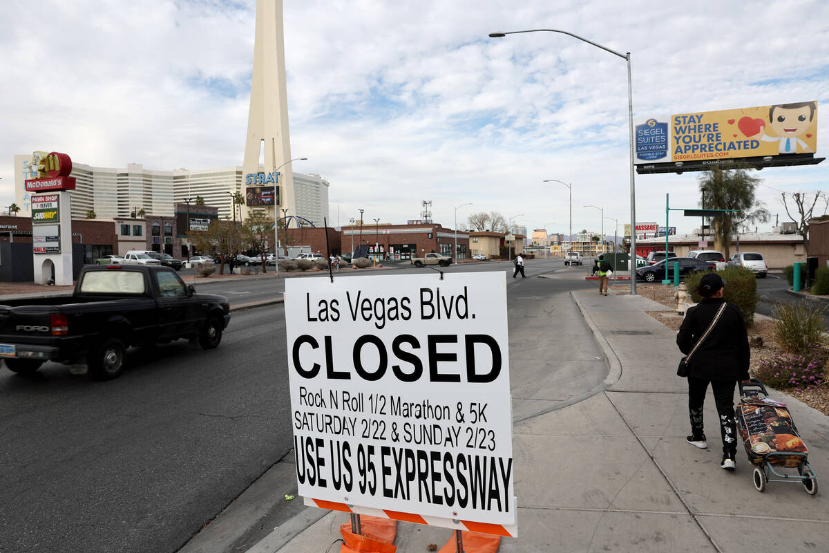 A sign announcing the closure of Las Vegas Boulevard for this weekend’s Rock ‘n&# ...