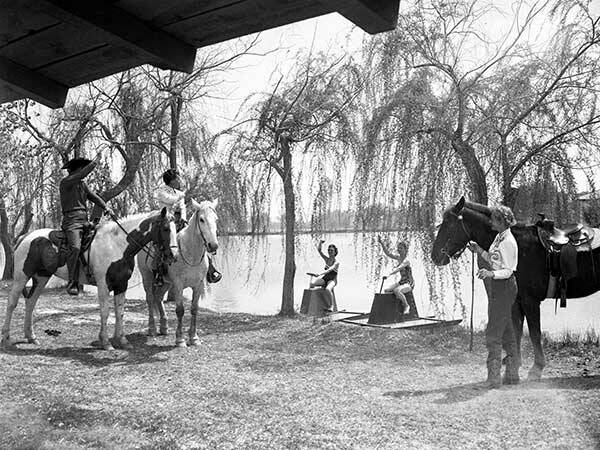 This undated photo from the City of Las Vegas archives shows a "divorce ranch" at Twin Lakes at ...