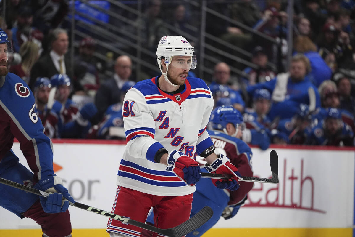 New York Rangers right wing Reilly Smith (91) in the second period of an NHL hockey game Tuesda ...