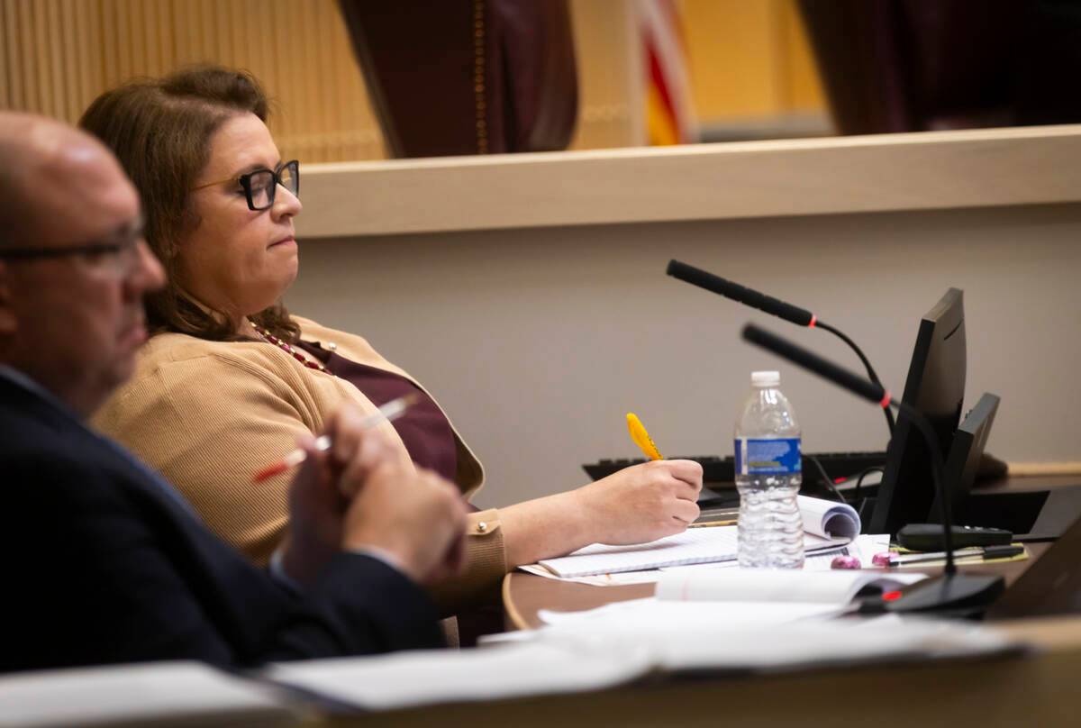 New Henderson Police Chief Hollie Chadwick sworn in | Henderson | Local