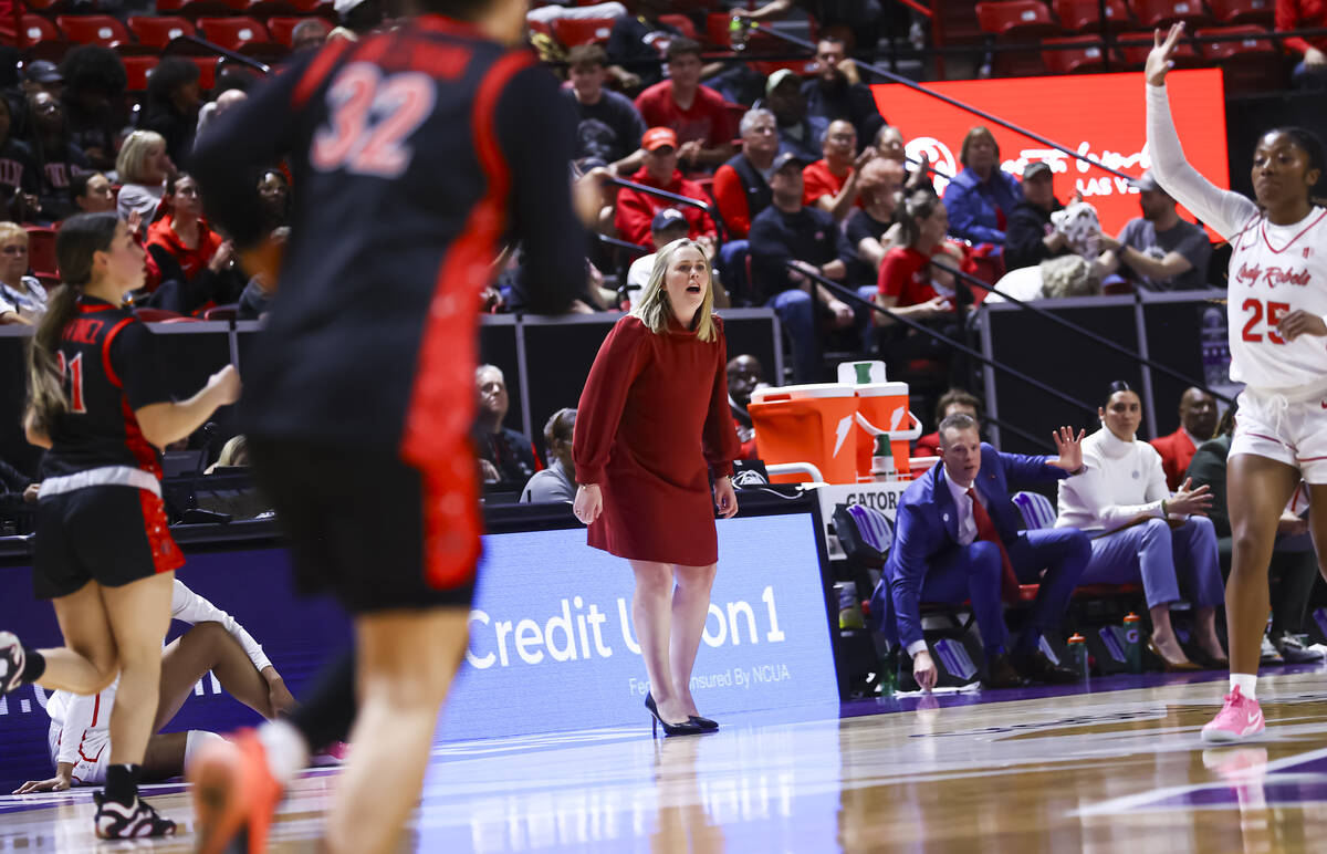 UNLV Lady Rebels head coach Lindy La Rocque shouts to her team during the first half of their M ...