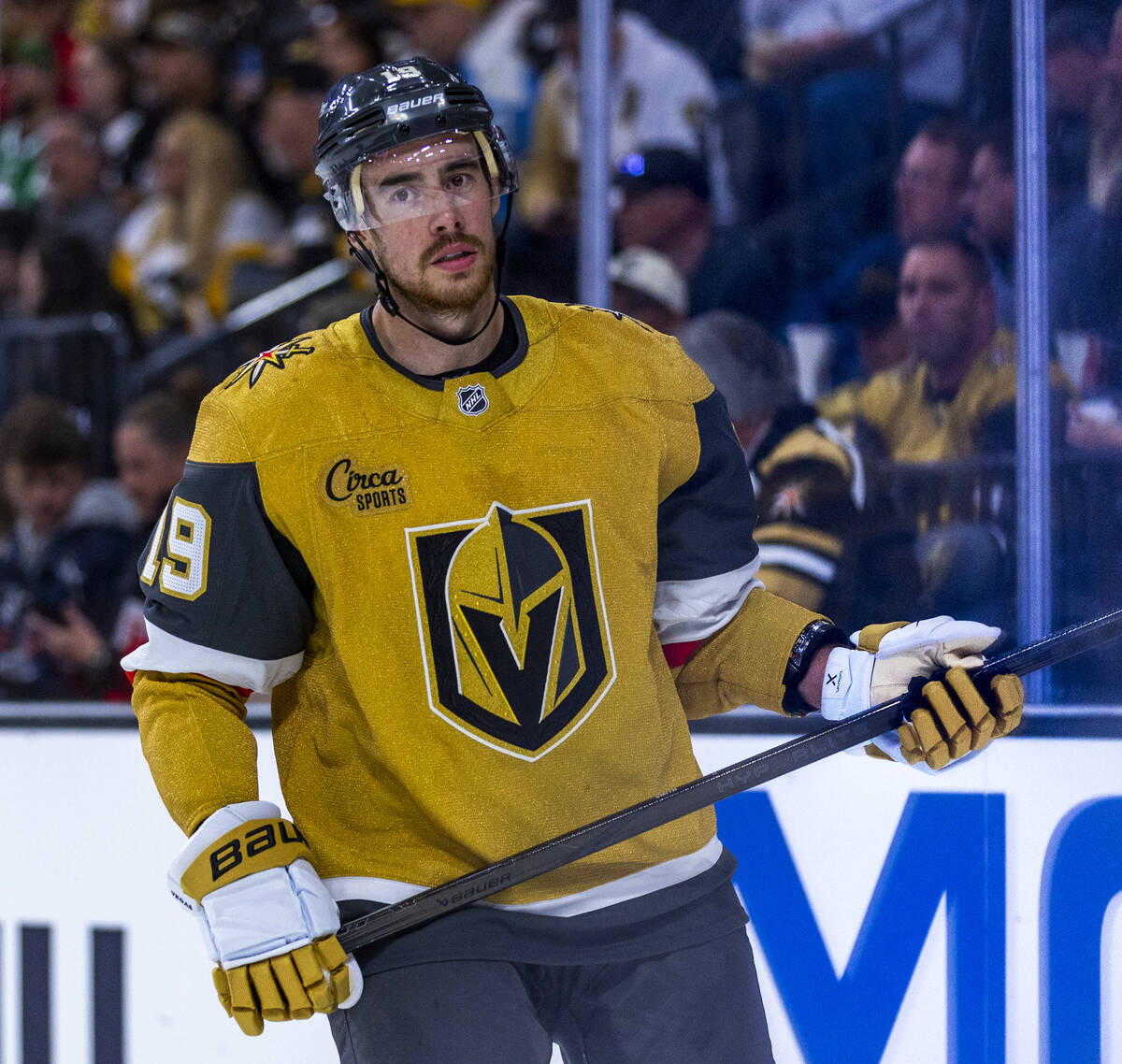 Golden Knights right wing Reilly Smith (19) is back on the ice against the Pittsburgh Penguins ...