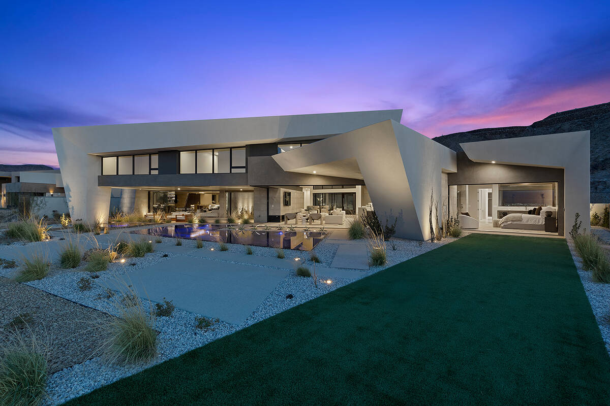 Blue Heron builds custom homes across the valley. (Photo courtesy of Blue Heron)