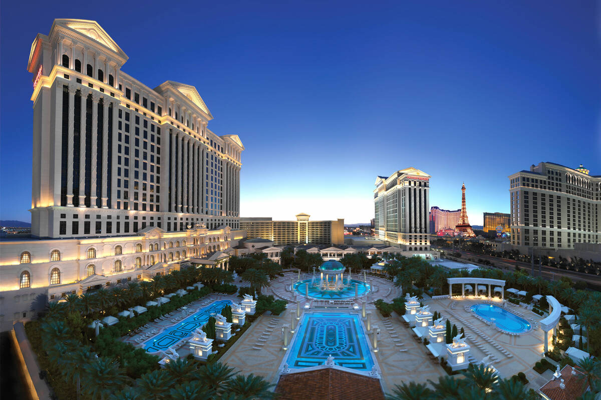 Las Vegas pools are reopening. Here’s what tourists should know | Tourism