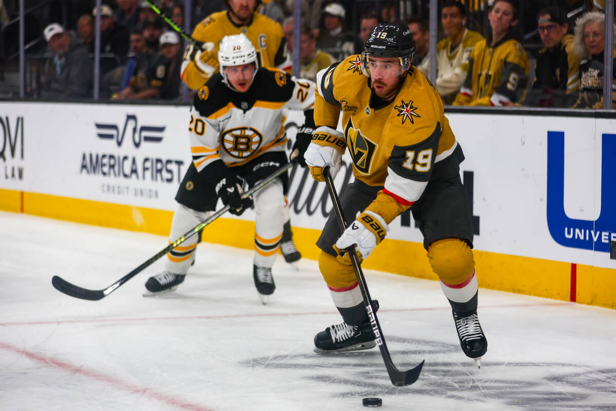 Golden Knights right wing Reilly Smith (19) skates with the puck against the Boston Bruins duri ...