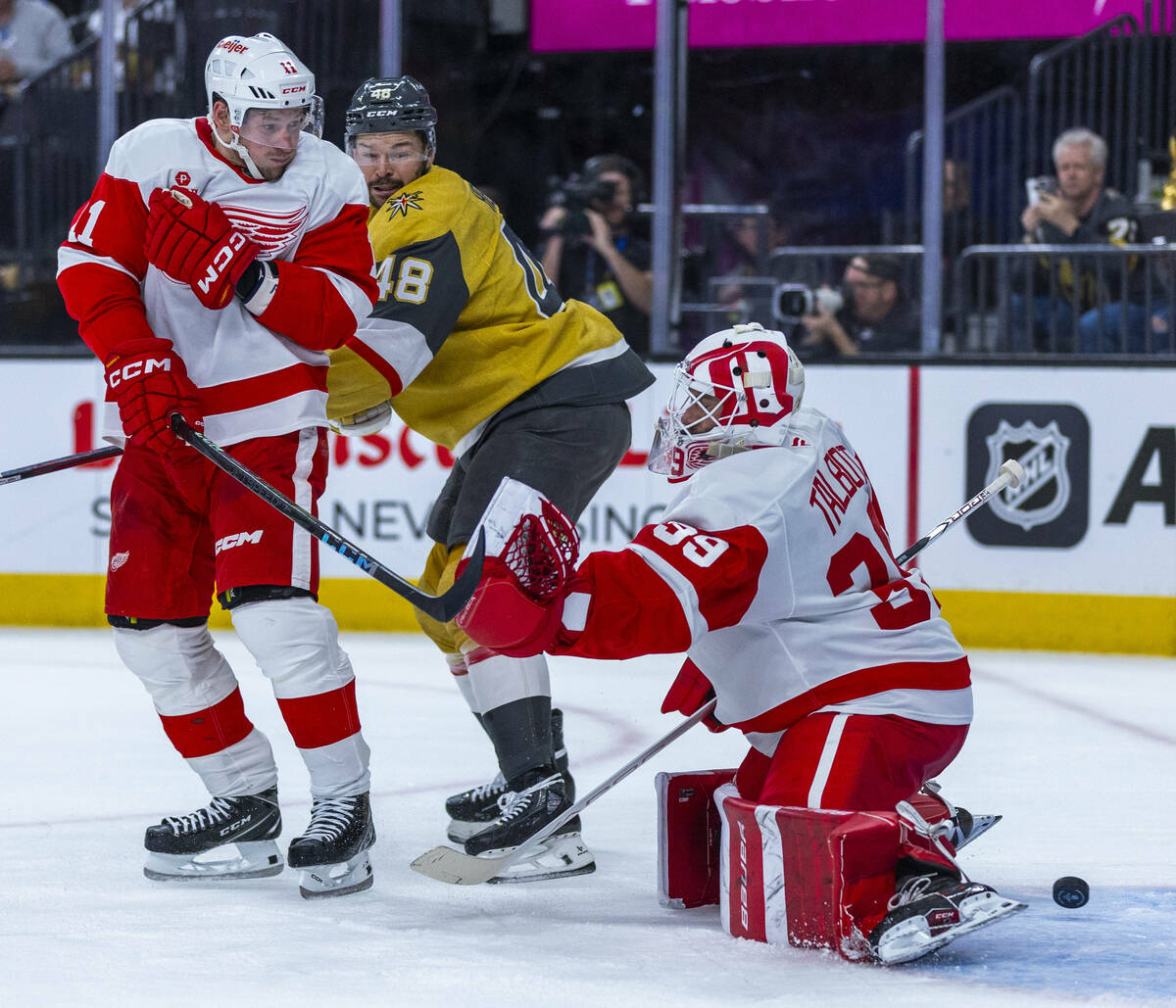 Golden Knights center Tomas Hertl (48) watches the puck sneak past Detroit Red Wings goaltender ...
