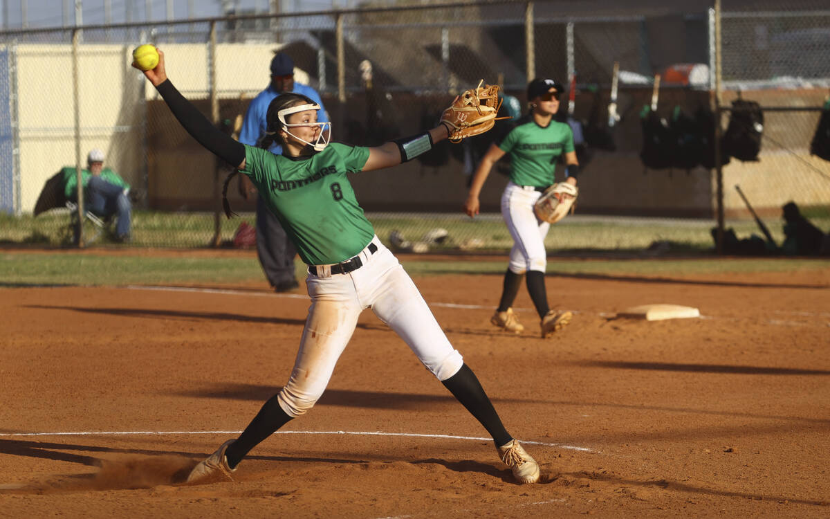 Palo Verde's Haley Kearnes (8) pitches to Shadow Ridge during a softball game at Shadow Ridge H ...
