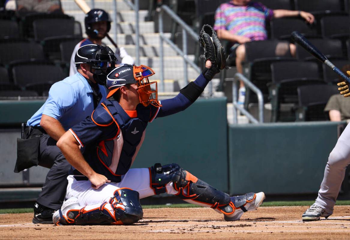 Aviators catcher Daniel Susac catches a pitch during a Triple-A baseball game against the Sugar ...