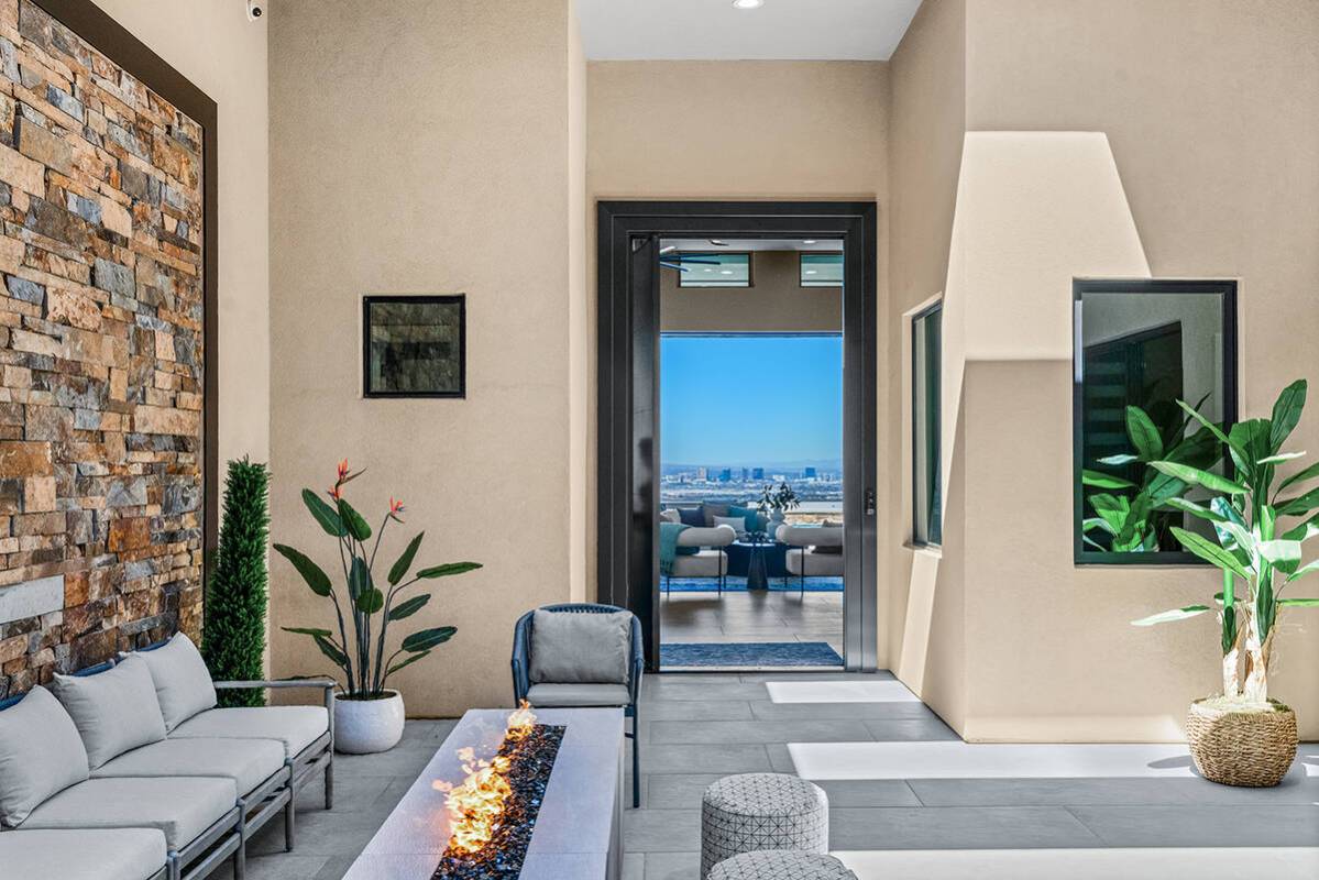 The entrance courtyard showcases a fire feature. (Stetson Ybarra/Rooted Elements)