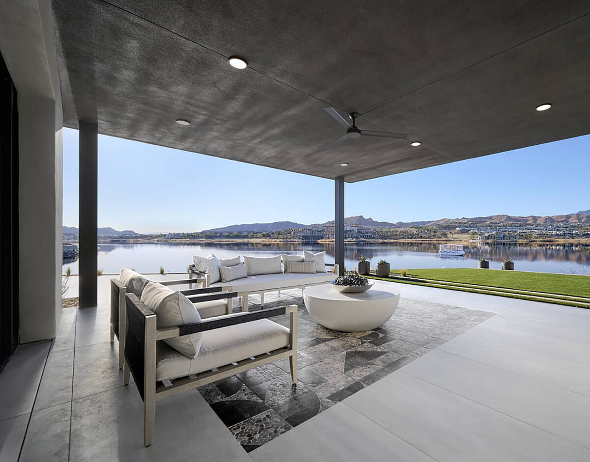 The homes feature indoor/outdoor living. (Tri Pointe Homes)