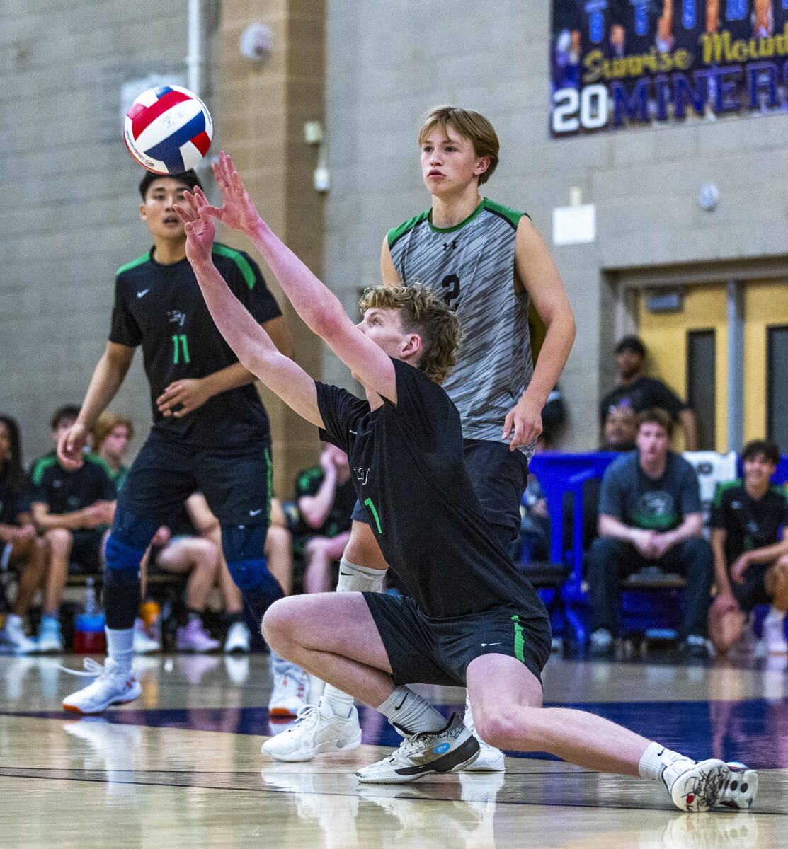 Palo Verde's Evan Ditmar (1) sets up a low serve by Coronado during the 5A boys volleyball stat ...