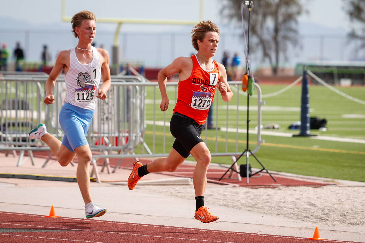 Douglas High School runner Luke Davis during the NIAA 5A Boys 3200-meter run final at Desert Oa ...