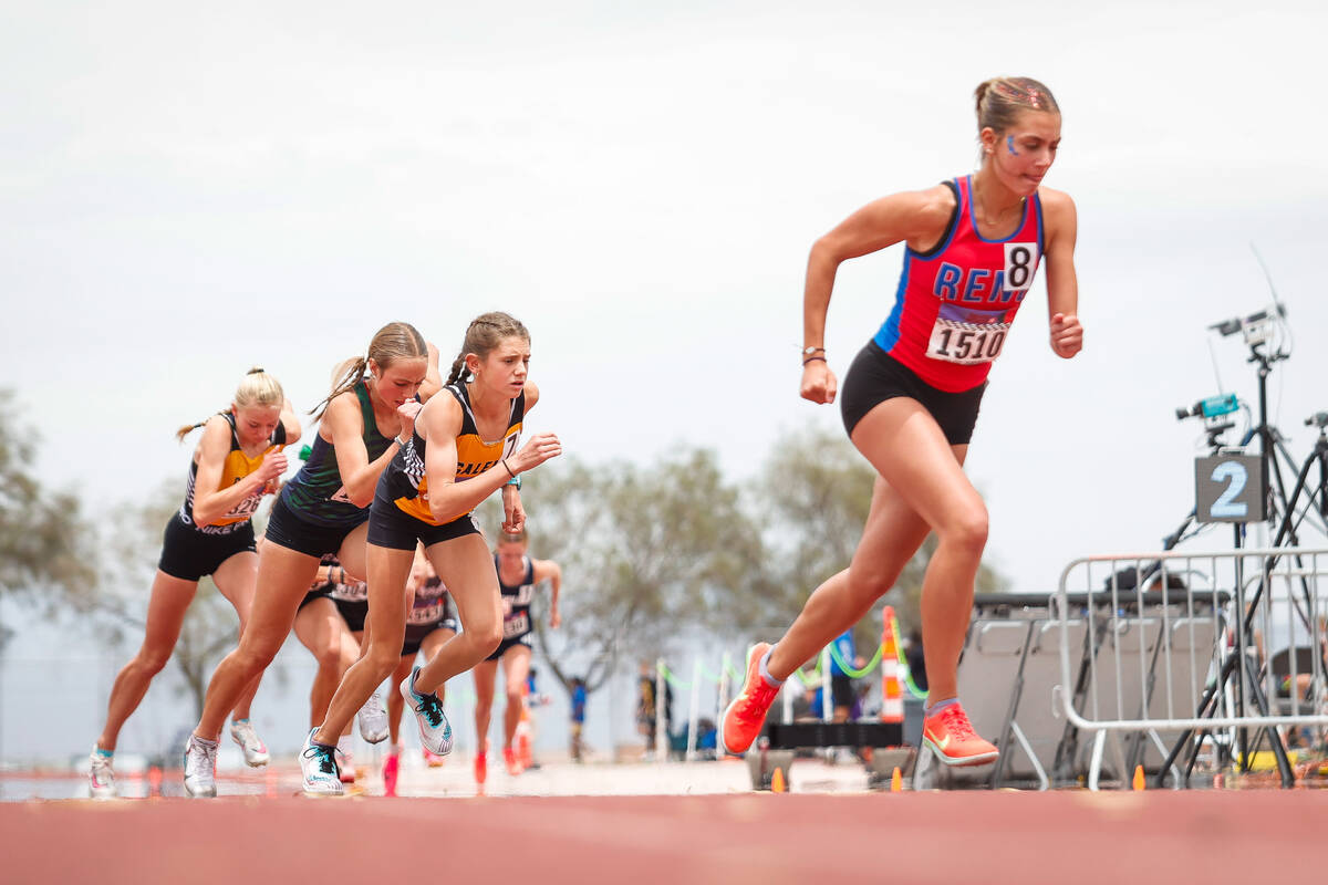Runners take-off during the NIAA 5A Girls 800-meter final at Desert Oasis High School on Saturd ...