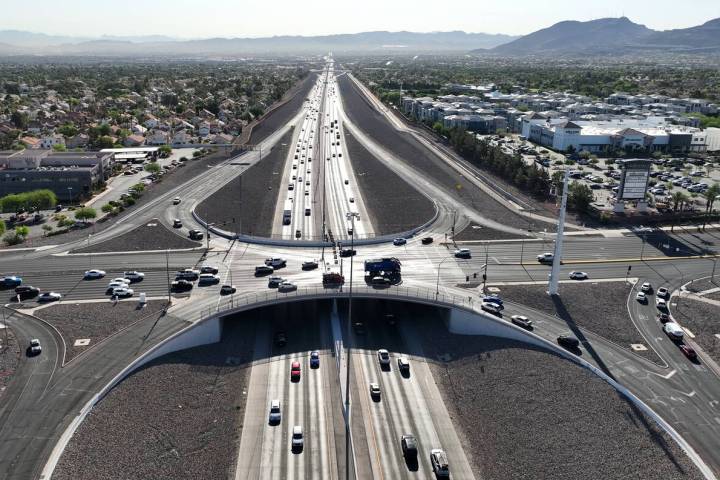 Motorists navigate on Green Valley Parkway and 215 Beltway on Wednesday, May 28, 2025, in Hende ...
