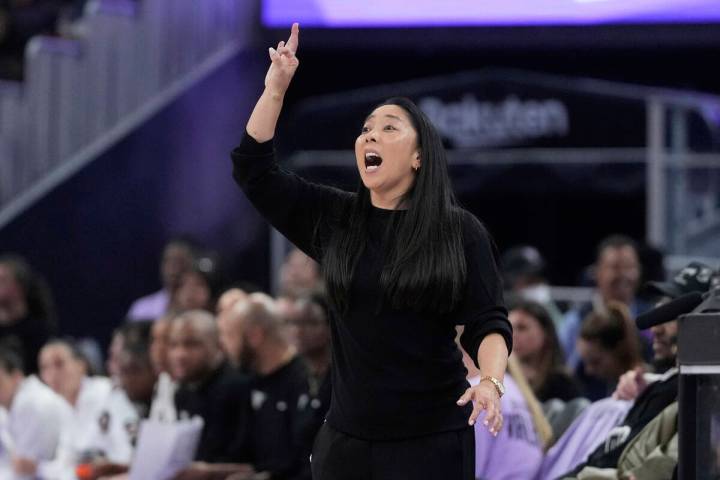 Golden State Valkyries head coach Natalie Nakase gestures toward players during the first half ...
