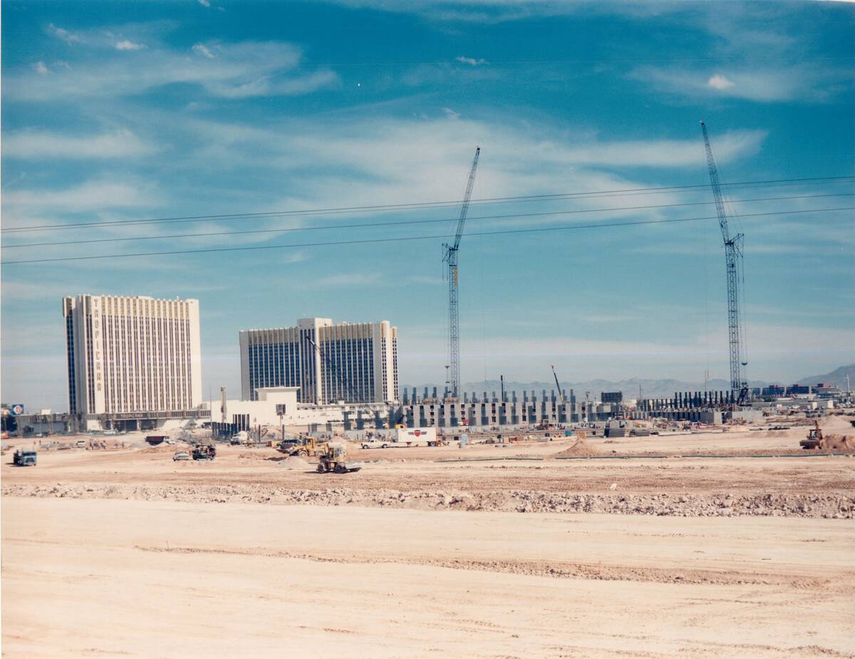 EXCALIBUR August 31, 1989 Excalibur under construction (File Photo/Las Vegas Review-Journal)