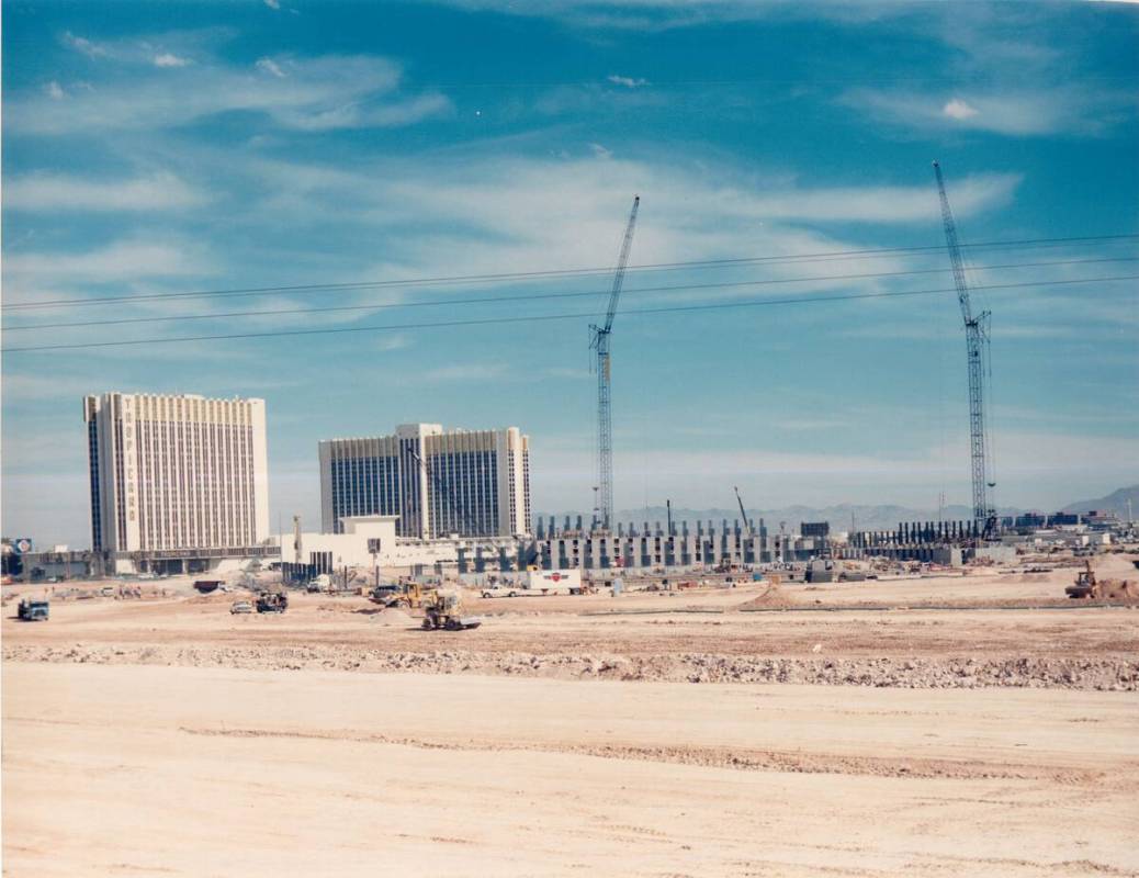 EXCALIBUR August 31, 1989 Excalibur under construction (File Photo/Las Vegas Review-Journal)