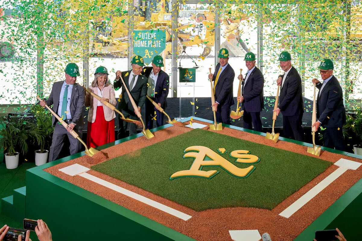 Dignitaries, from left, Nevada Assembly Speaker Steve Yeager, Rep. Dina Titus, A’s Presi ...