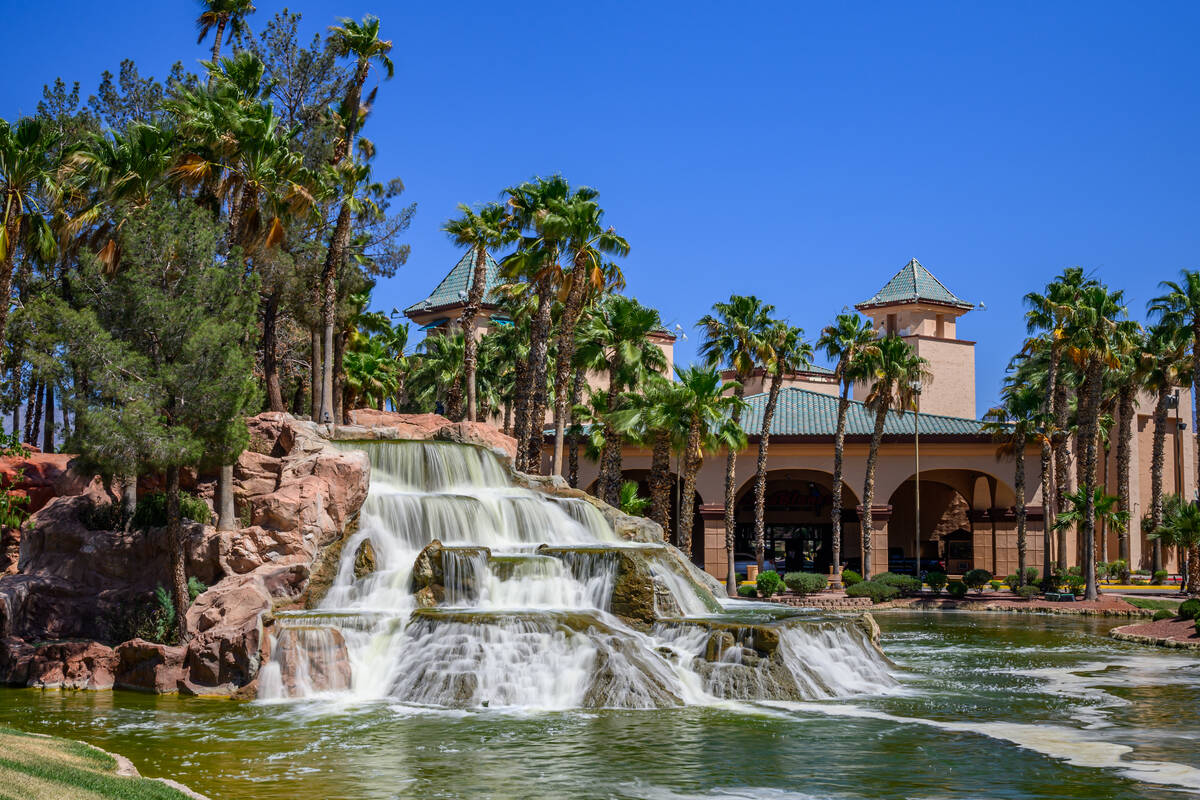 The waterfall at the CasaBlanca casino-hotel in Mesquite. (Courtesy: CasaBlanca)