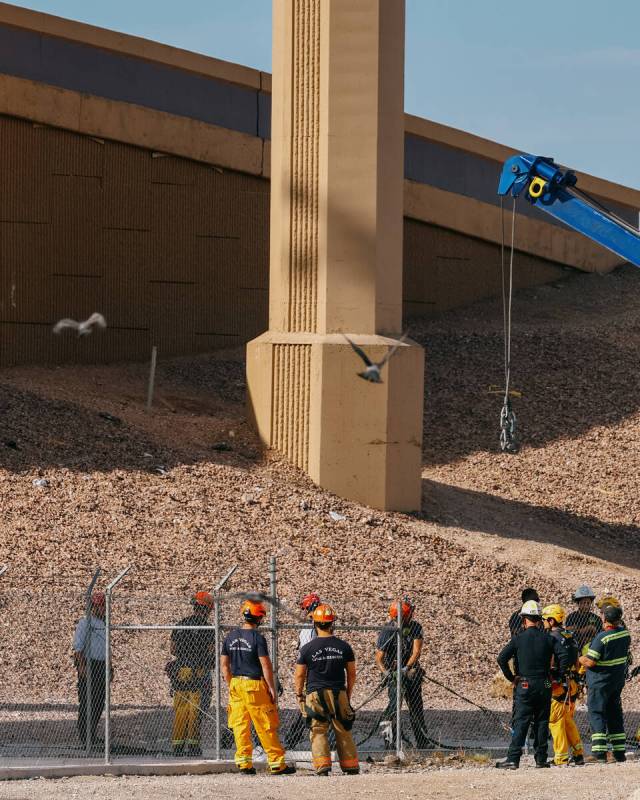 Las Vegas firefighters conduct a swift water rescue along Vegas Creek near Symphony Park on Thu ...