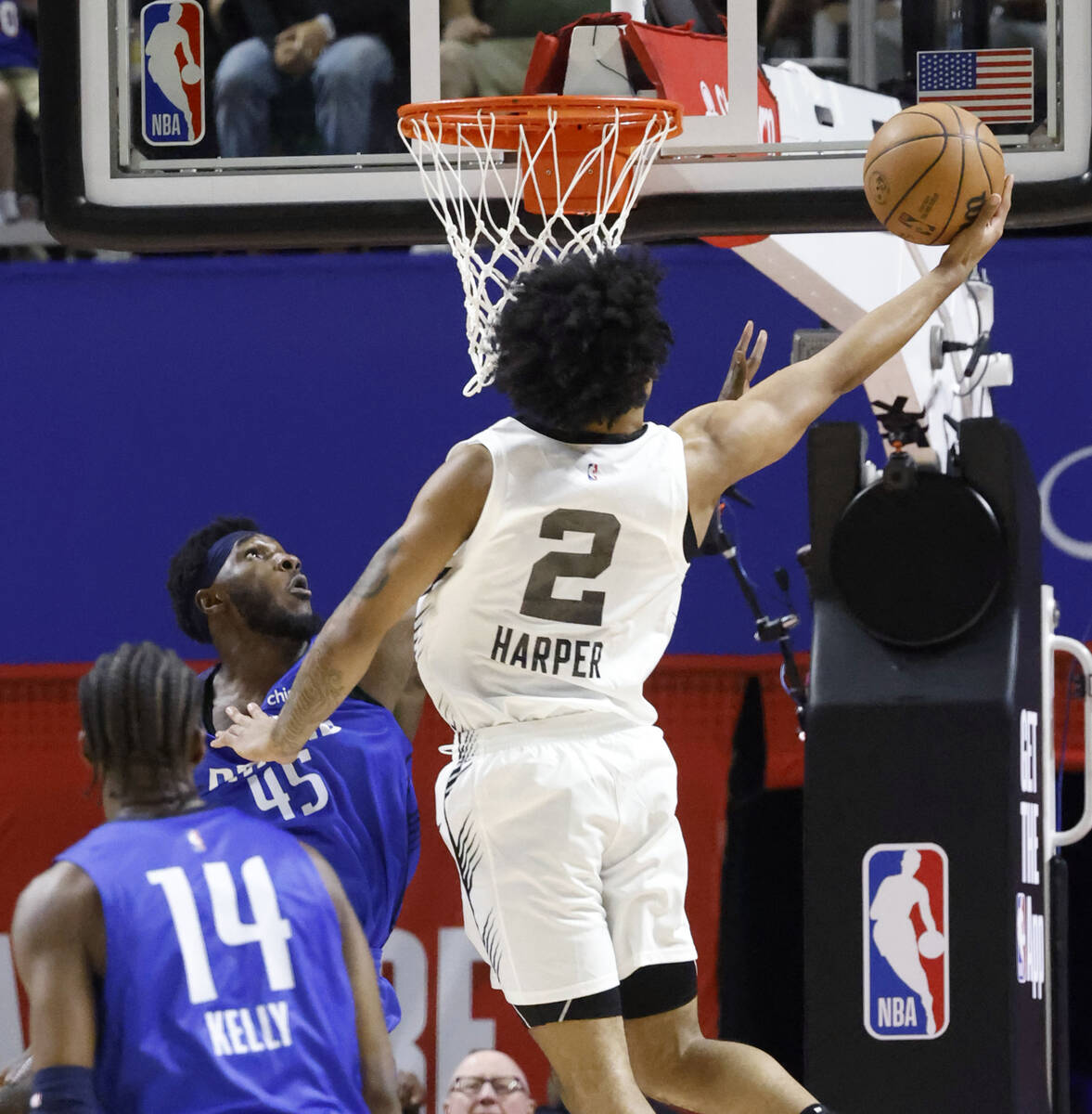 San Antonio Spurs' guard Dylan Harper (2) dunks against San Antonio Spurs during the third day ...