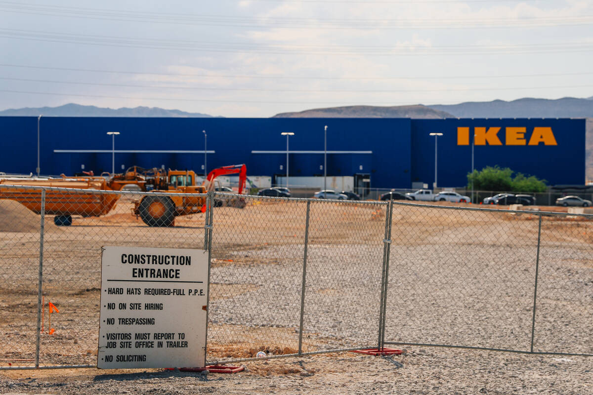 Construction of a Life Time health club in the southwest valley Wednesday, July 16, 2025, in La ...