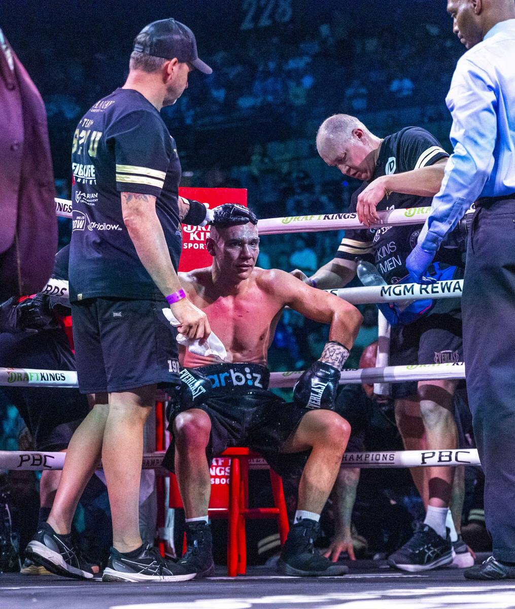Tim Tszyu will not leave the corner as Sebastian Fundora is aware the win during their WBC supe ...