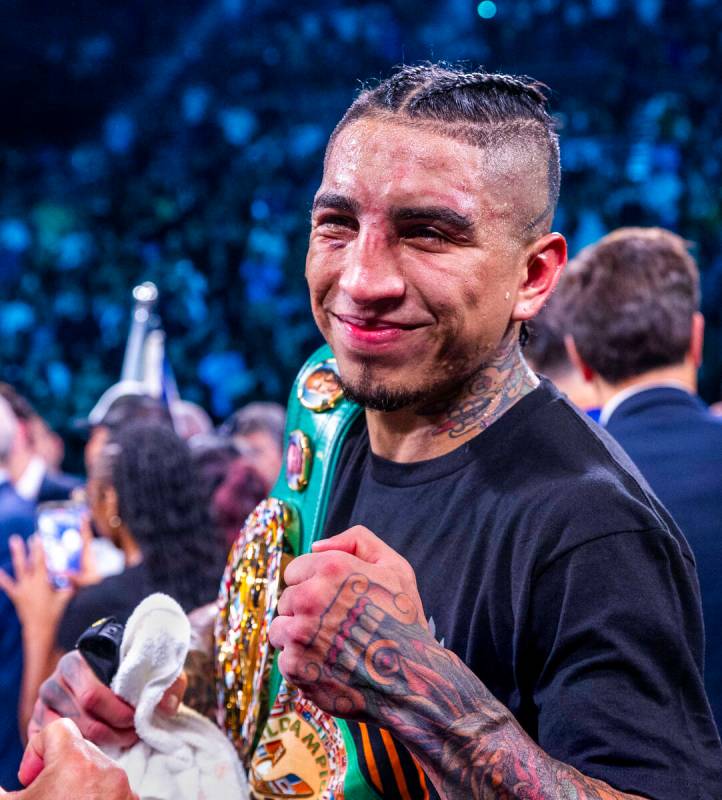 Mario Barrios retains his belt against Manny Pacquiao following their WBC welterweight champion ...