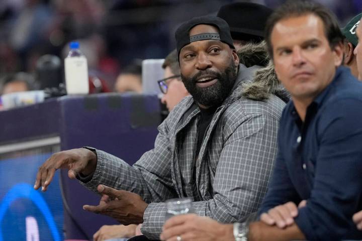 Former basketball player Baron Davis during an NBA basketball game between the Golden State War ...