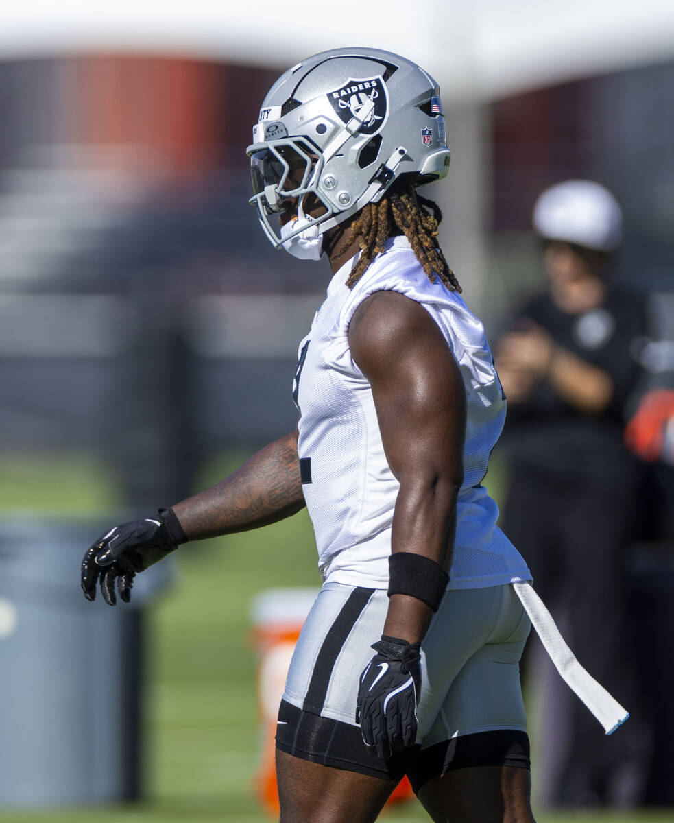 Raiders running back Ashton Jeanty (2) readies for the ball during the first day of training ca ...