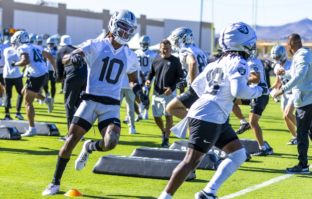 Raiders wide receiver Dont'e Thornton Jr. (10) runs an individual drill during the first day of ...