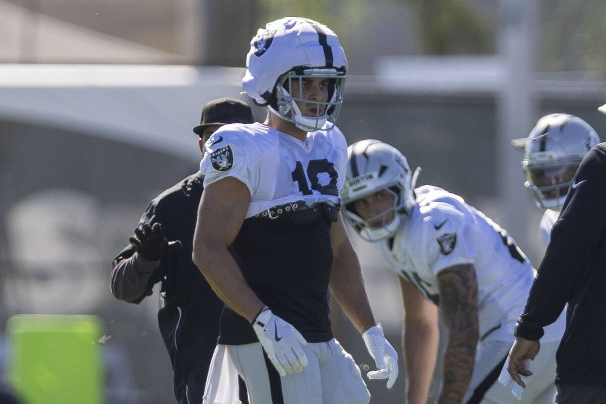 Raiders wide receiver Jack Bech (18) moves into position for a drill during the team’s t ...