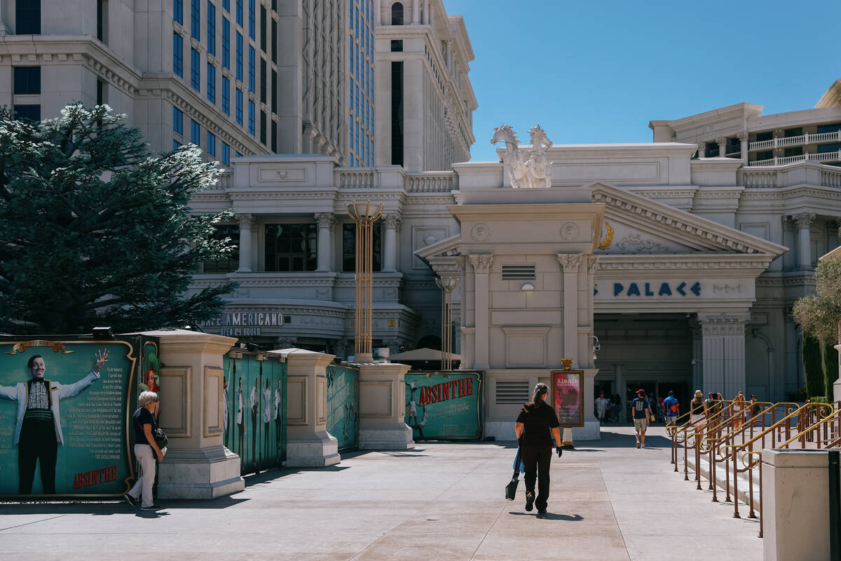 One entrance to Caesar’s Palace sits mostly empty during a lull in foot traffic on Wedne ...
