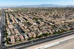 More Las Vegas homeowners falling behind on payments, report says