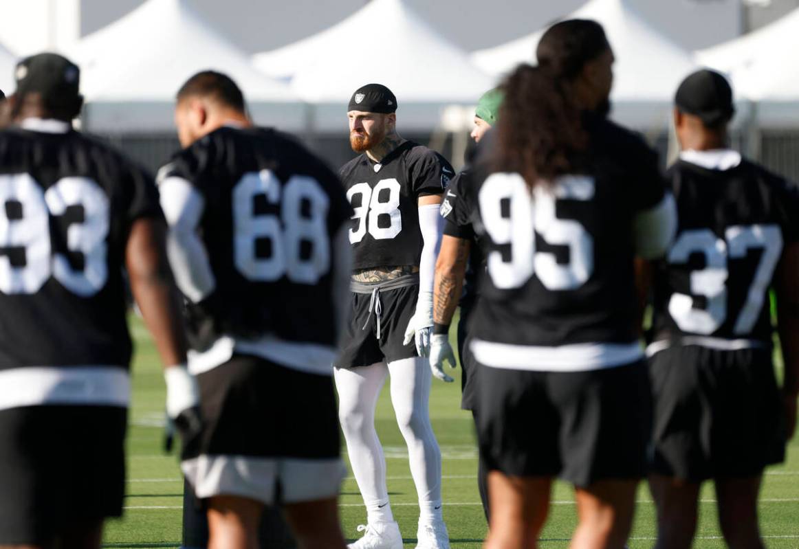 Raiders defensive tackles Zach Carter (93) Treven Ma'ae (68) defensive end Maxx Crosby (98) def ...