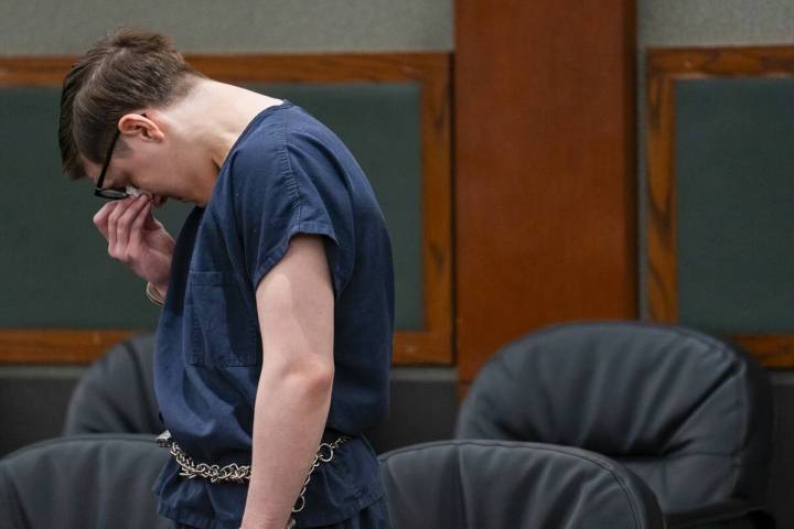 Lincoln Peterson cries as his family reads impact statements during his sentencing for killing ...