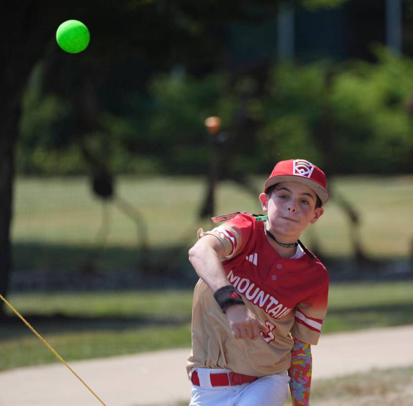 Mountain Region's Luke D'Ambrosio (3) during the Little League World Series baseball tournament ...