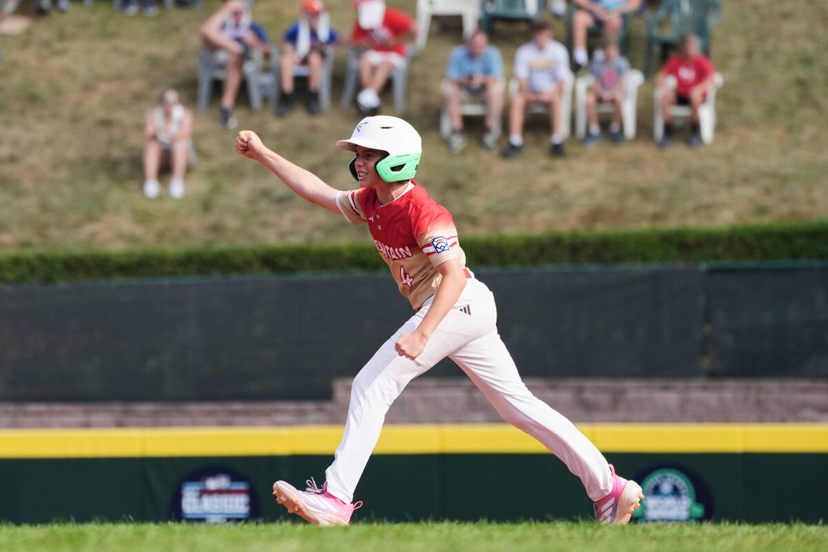 Summerlin South's Brooks Fechser celebrates against Bonney Lake, Wash., during the sixth inning ...