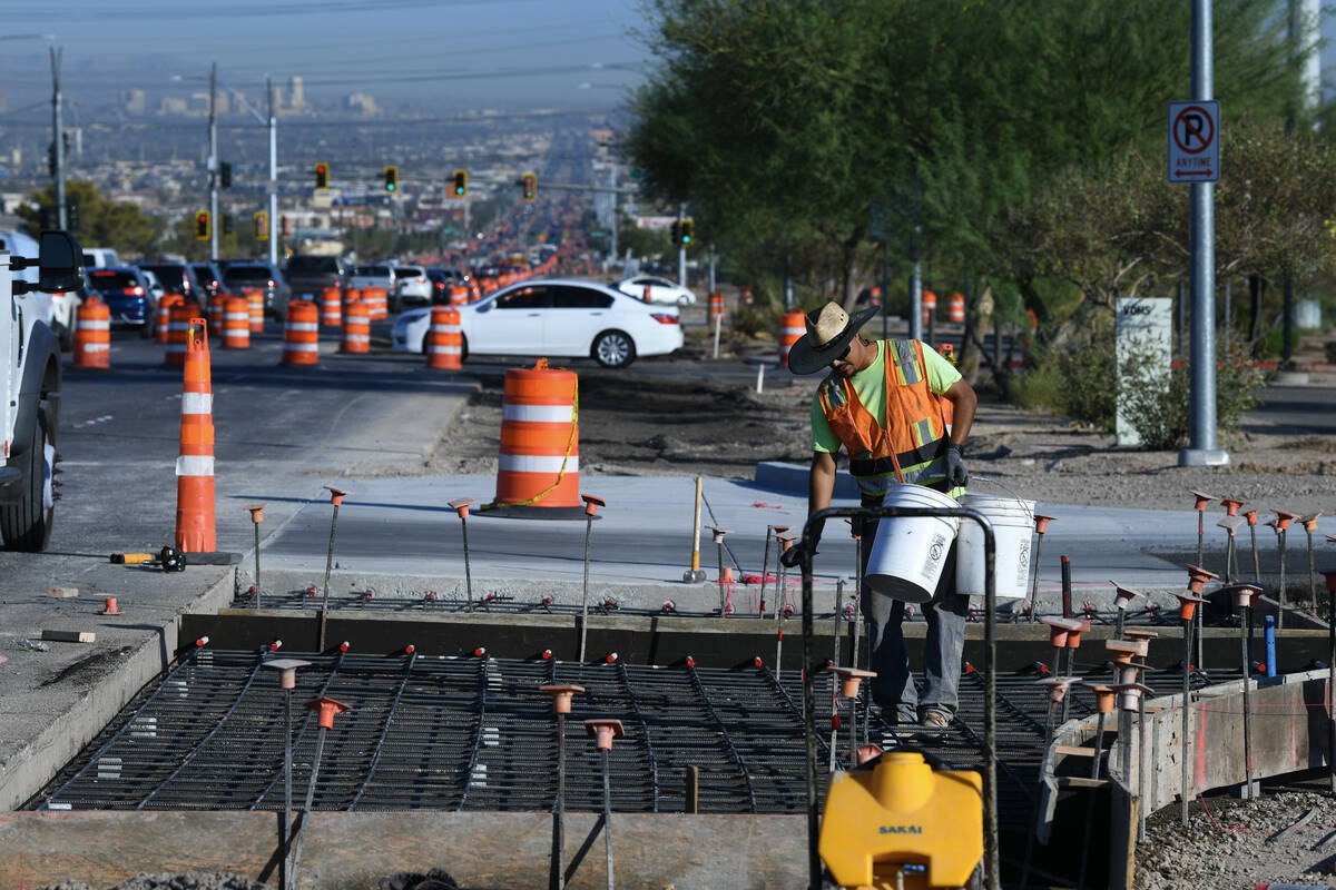 Work continues on the Reimagine Boulder Highway project Tuesday, August 19, 2025 in Henderson. ...