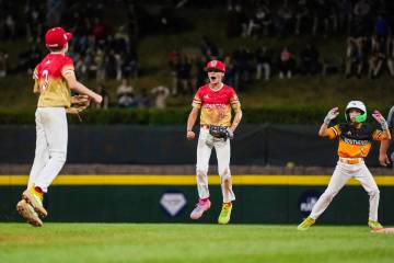 Las Vegas, Nev.'s Luke D'Ambrosio, left, Ethan Robertson, center, and Irmo, S.C.'s Preston Ware ...