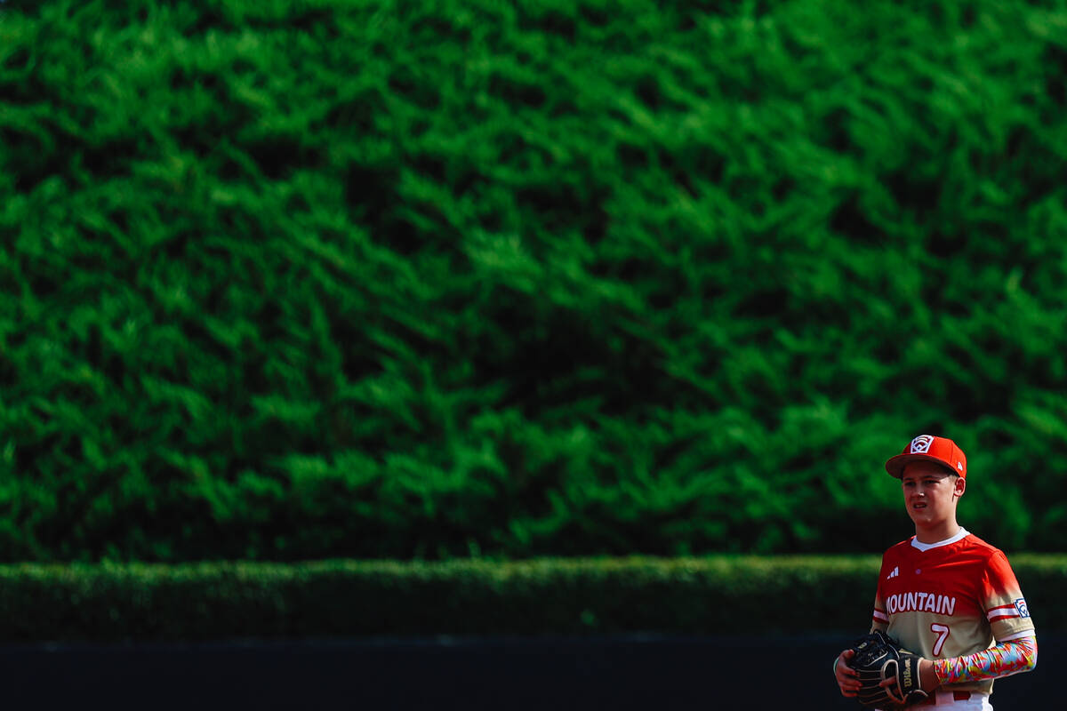 Summerlin South second baseman Cache Malan waits for a hit during a Little League World Series ...