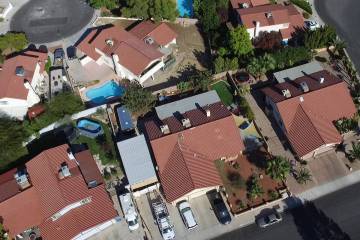 Luxury listings are on the rise in Las Vegas. (Bizuayehu Tesfaye/Las Vegas Review-Journal) @biz ...