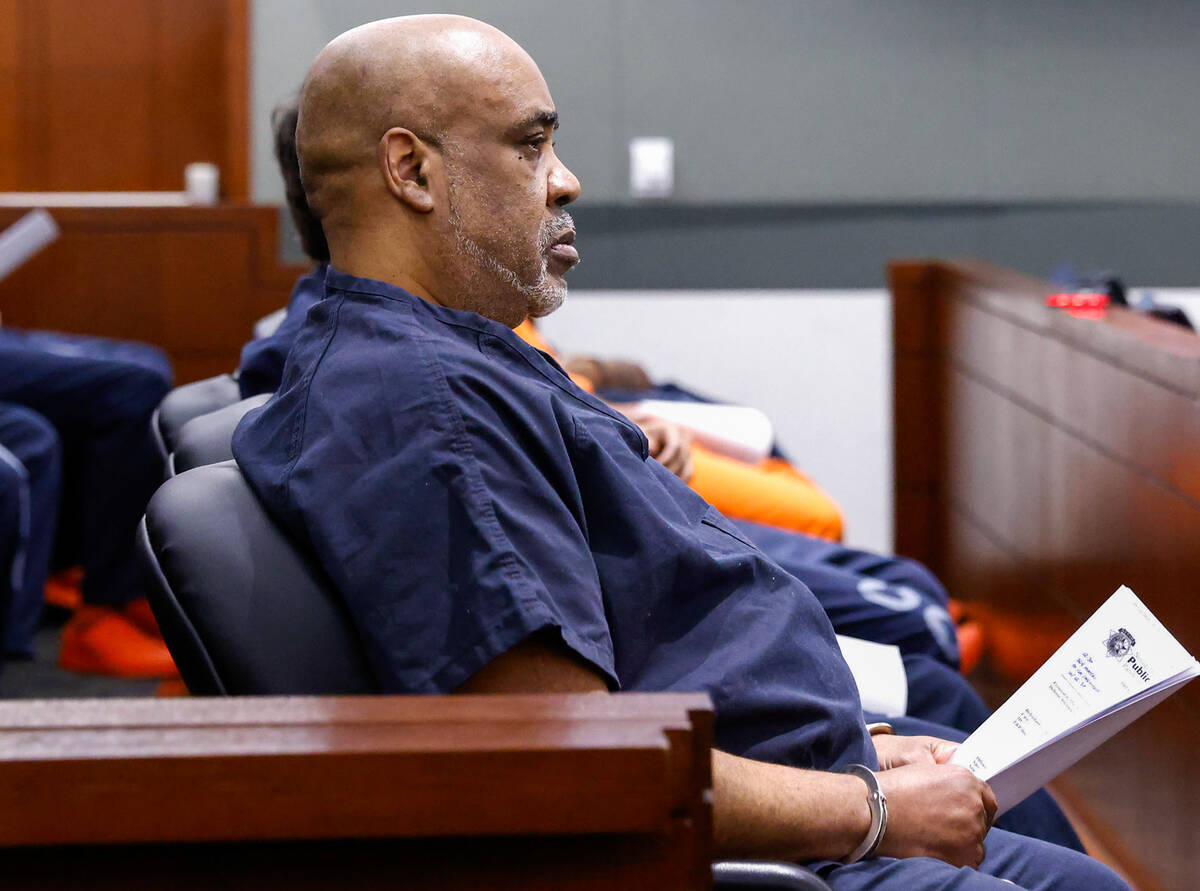 Duane Davis, who is facing murder charges in the killing of rapper Tupac Shakur, appears in cou ...