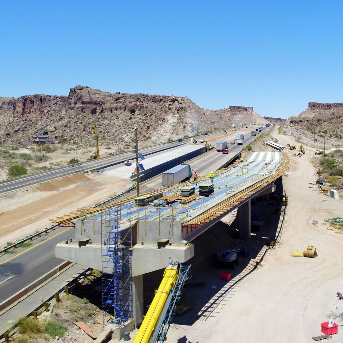 Crews work the Interstate 40/U.S. Highway 93 interchange project in Kingman, Arizona. (Courtesy ...