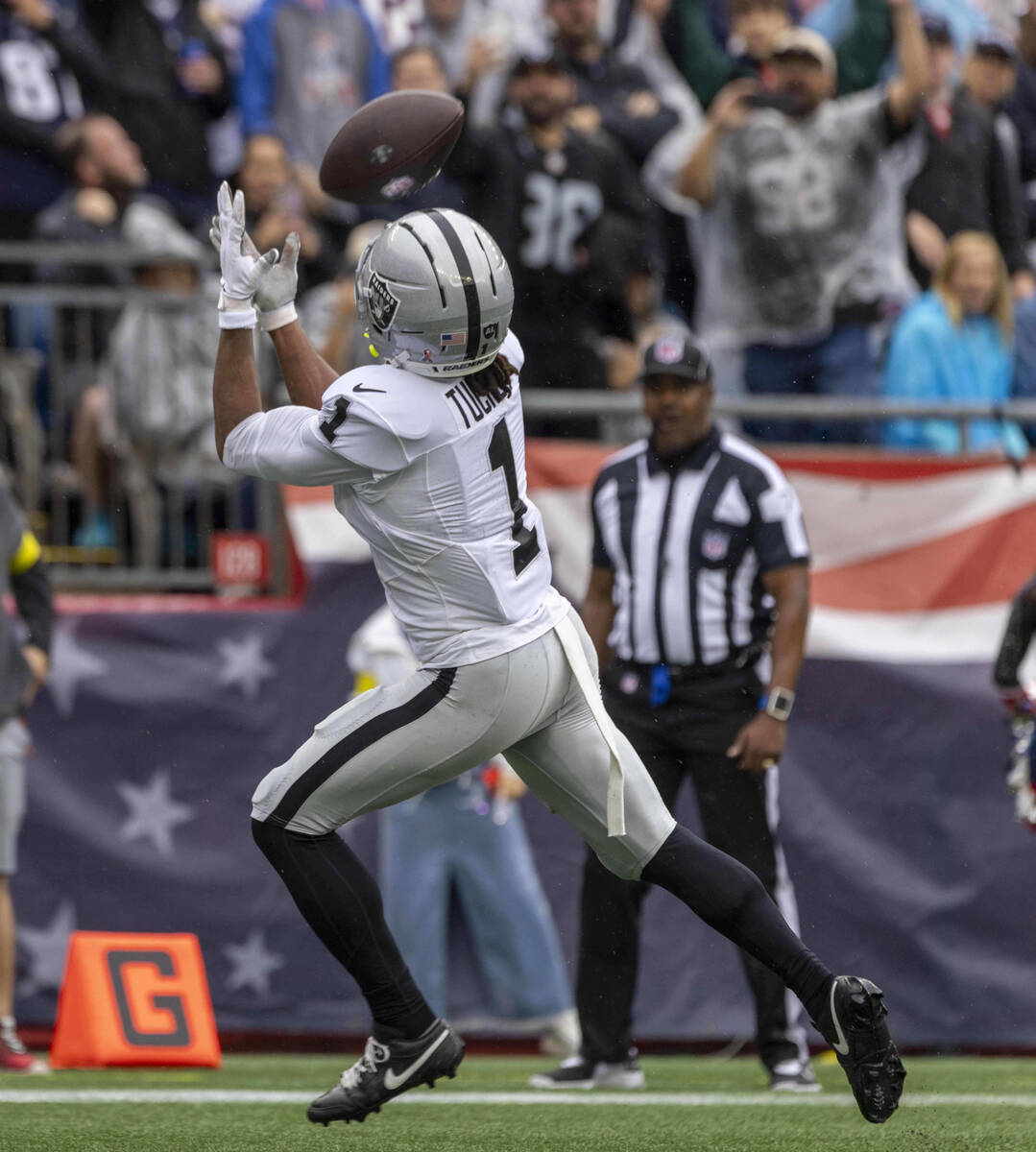 Raiders wide receiver Tre Tucker (1) makes a touchdown catch during the first half of an NFL ga ...